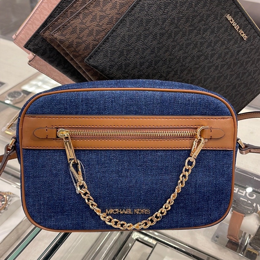 Michael Kors Jet Set Item Large East West Zip Chain Crossbody XBody
Indigo - Picture 3 of 16